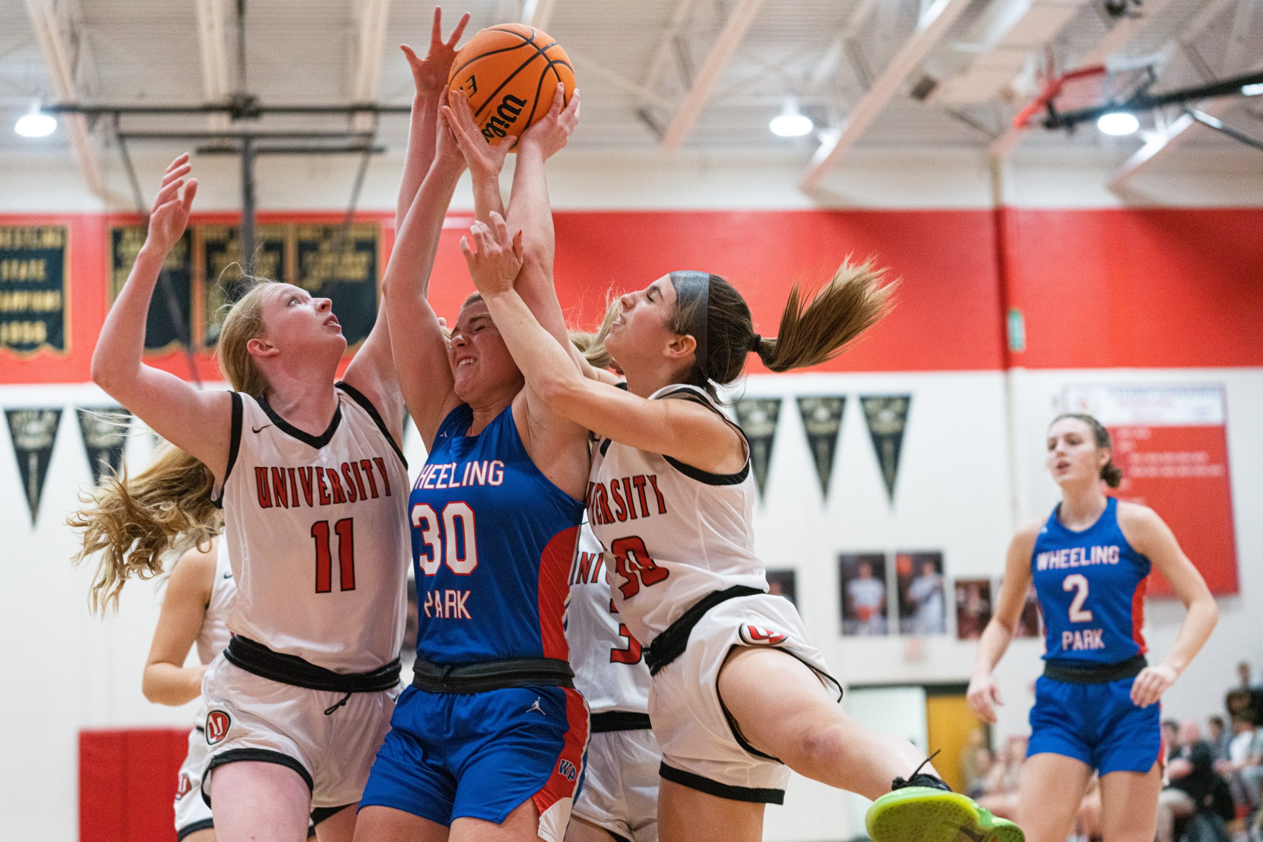 High-effort Hawks knock off Patriots, 65-57